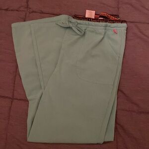 Women’s Frosted mint Heart Soul Scrub Top Petite Small